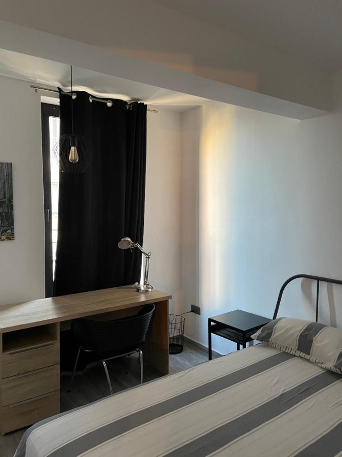 Spacious Seaview Sliema Apt, Steps From Valletta Ferry Dış mekan fotoğraf
