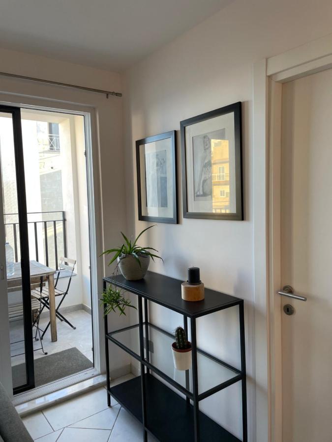 Spacious Seaview Sliema Apt, Steps From Valletta Ferry Dış mekan fotoğraf