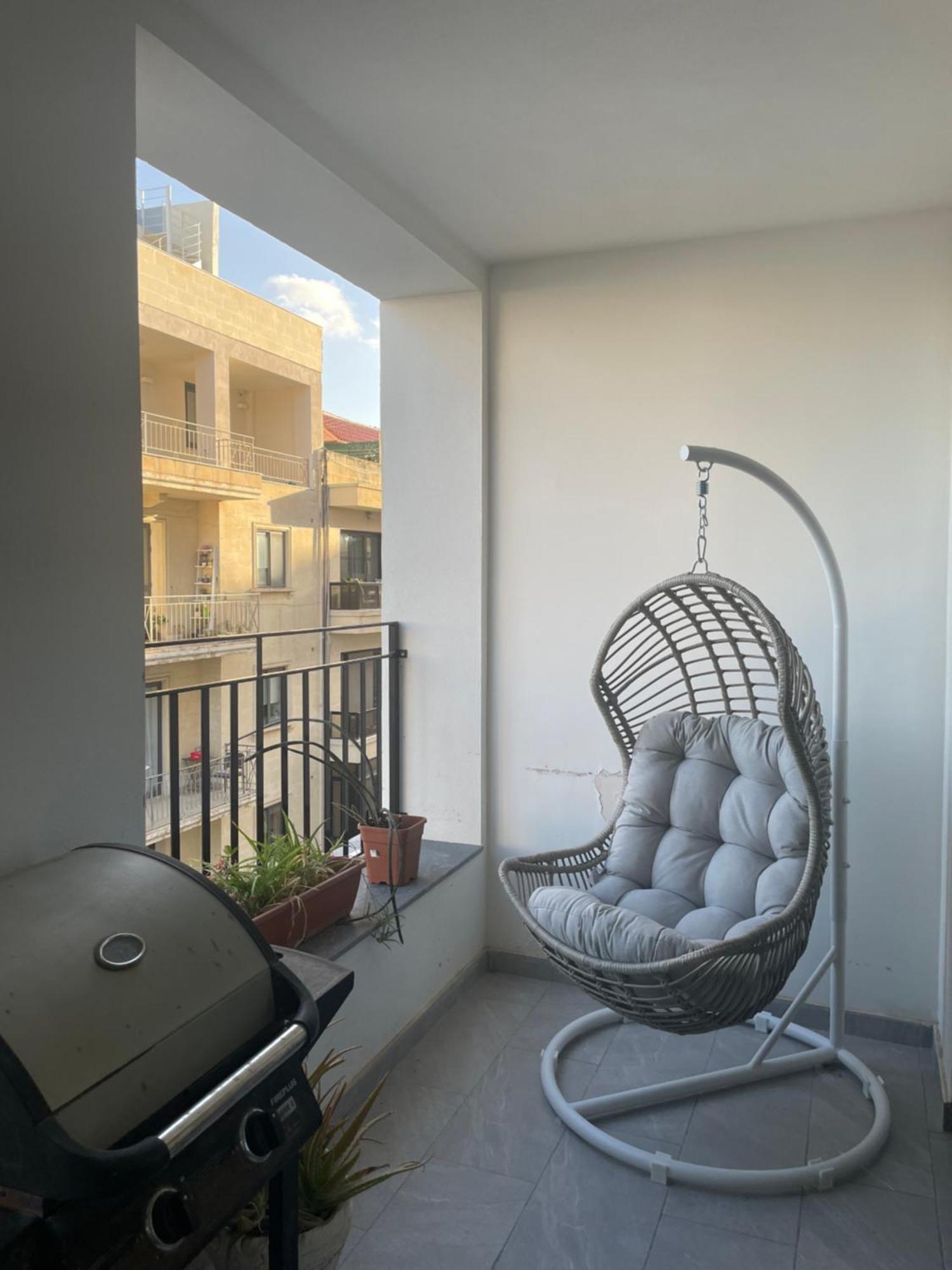Spacious Seaview Sliema Apt, Steps From Valletta Ferry Dış mekan fotoğraf