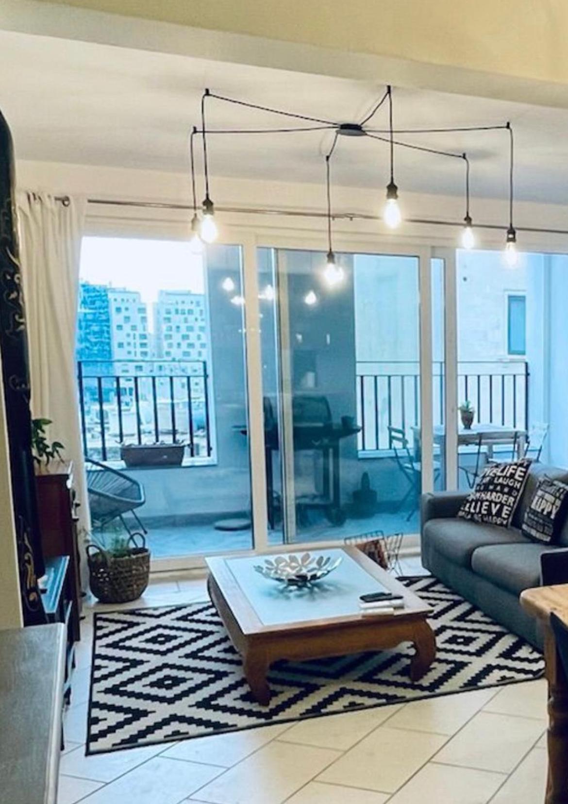 Spacious Seaview Sliema Apt, Steps From Valletta Ferry Dış mekan fotoğraf