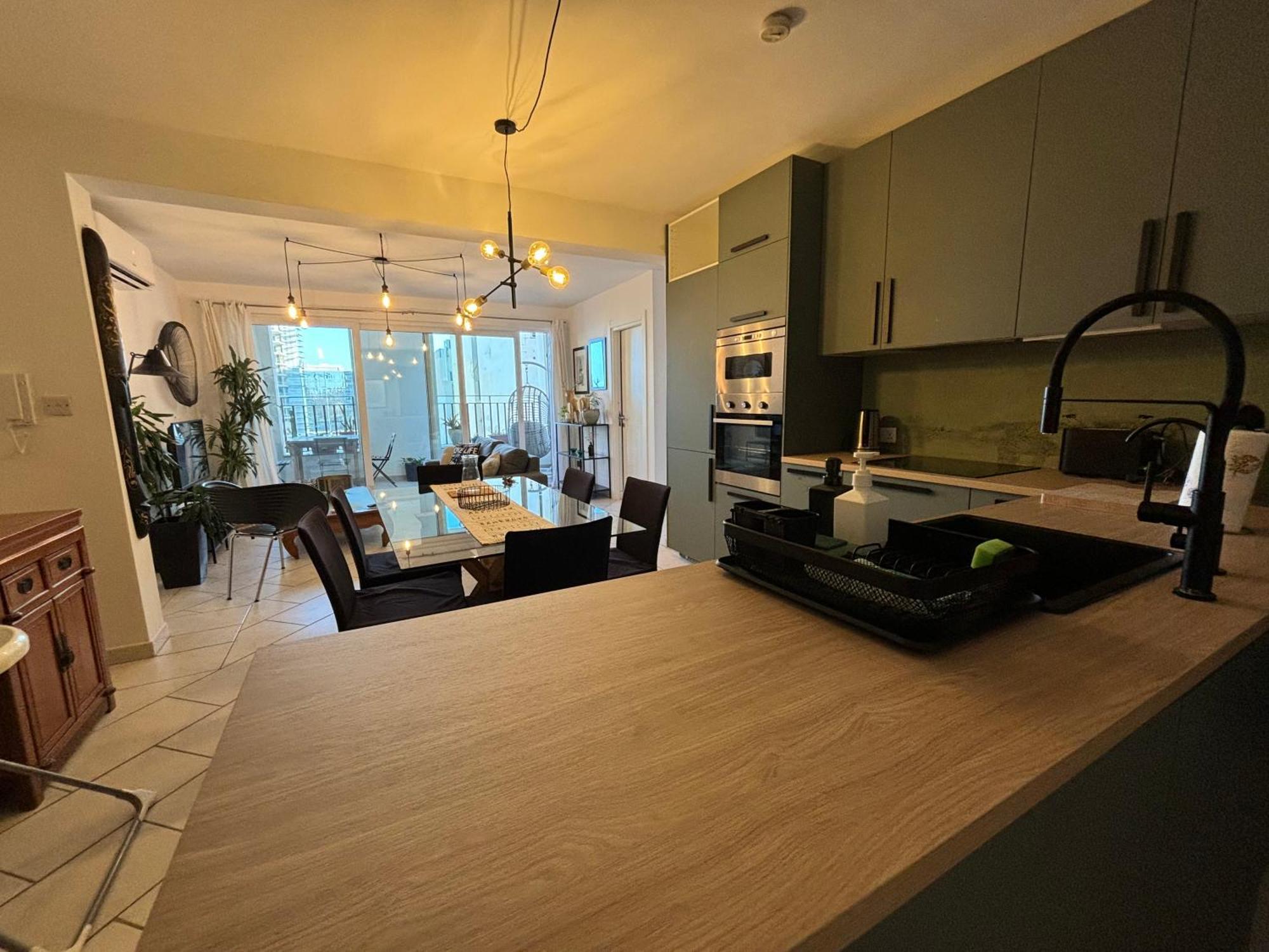 Spacious Seaview Sliema Apt, Steps From Valletta Ferry Dış mekan fotoğraf