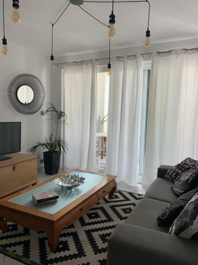 Spacious Seaview Sliema Apt, Steps From Valletta Ferry Dış mekan fotoğraf
