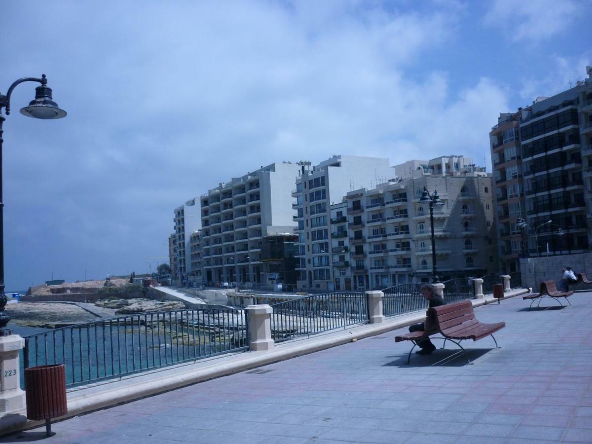 Spacious Seaview Sliema Apt, Steps From Valletta Ferry Dış mekan fotoğraf
