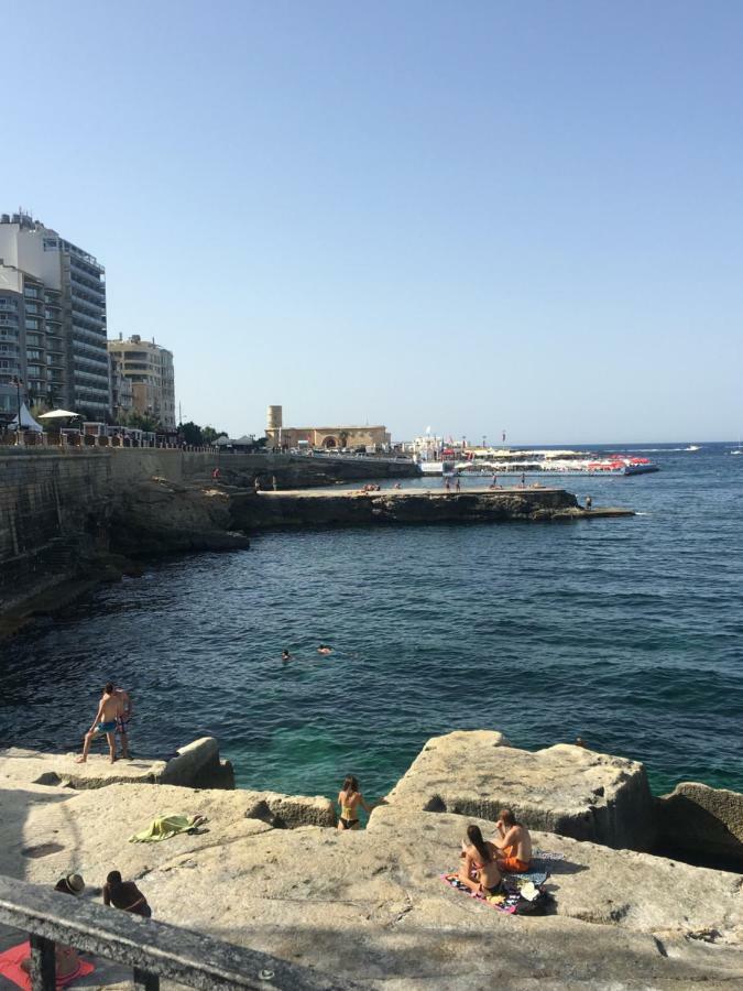 Spacious Seaview Sliema Apt, Steps From Valletta Ferry Dış mekan fotoğraf